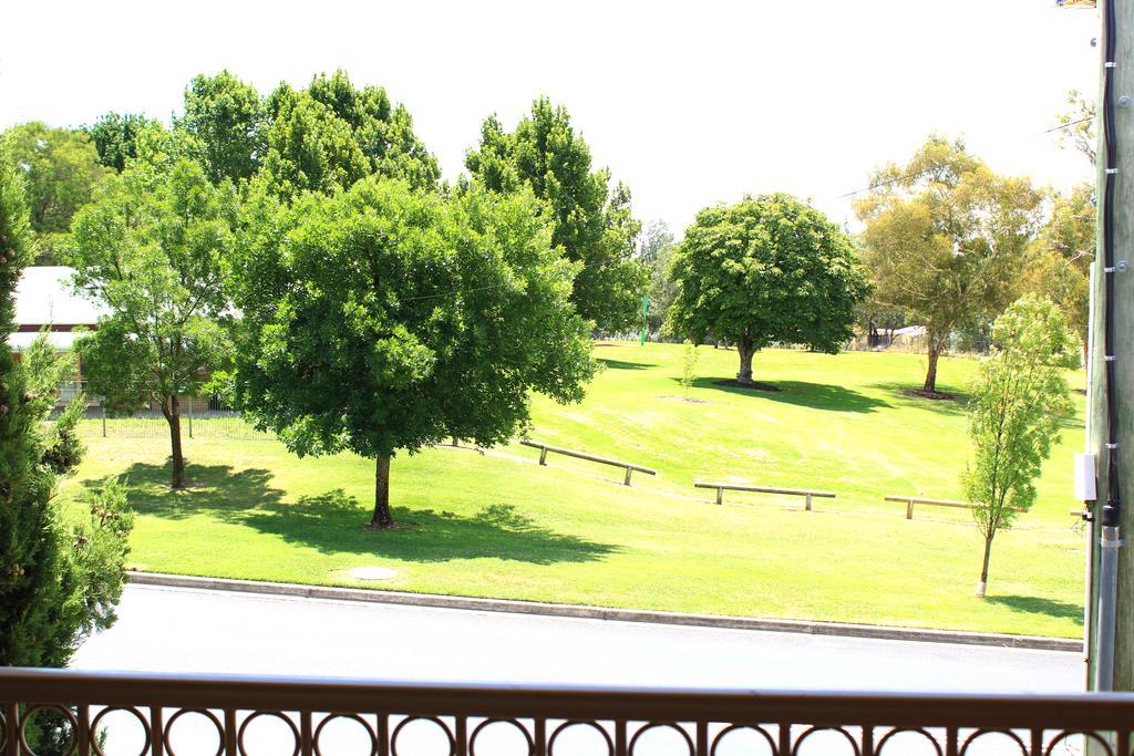 Charlotte Apartments Bathurst Extérieur photo