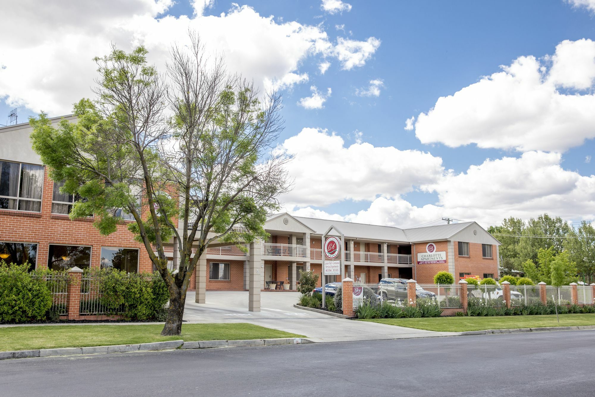Charlotte Apartments Bathurst Extérieur photo