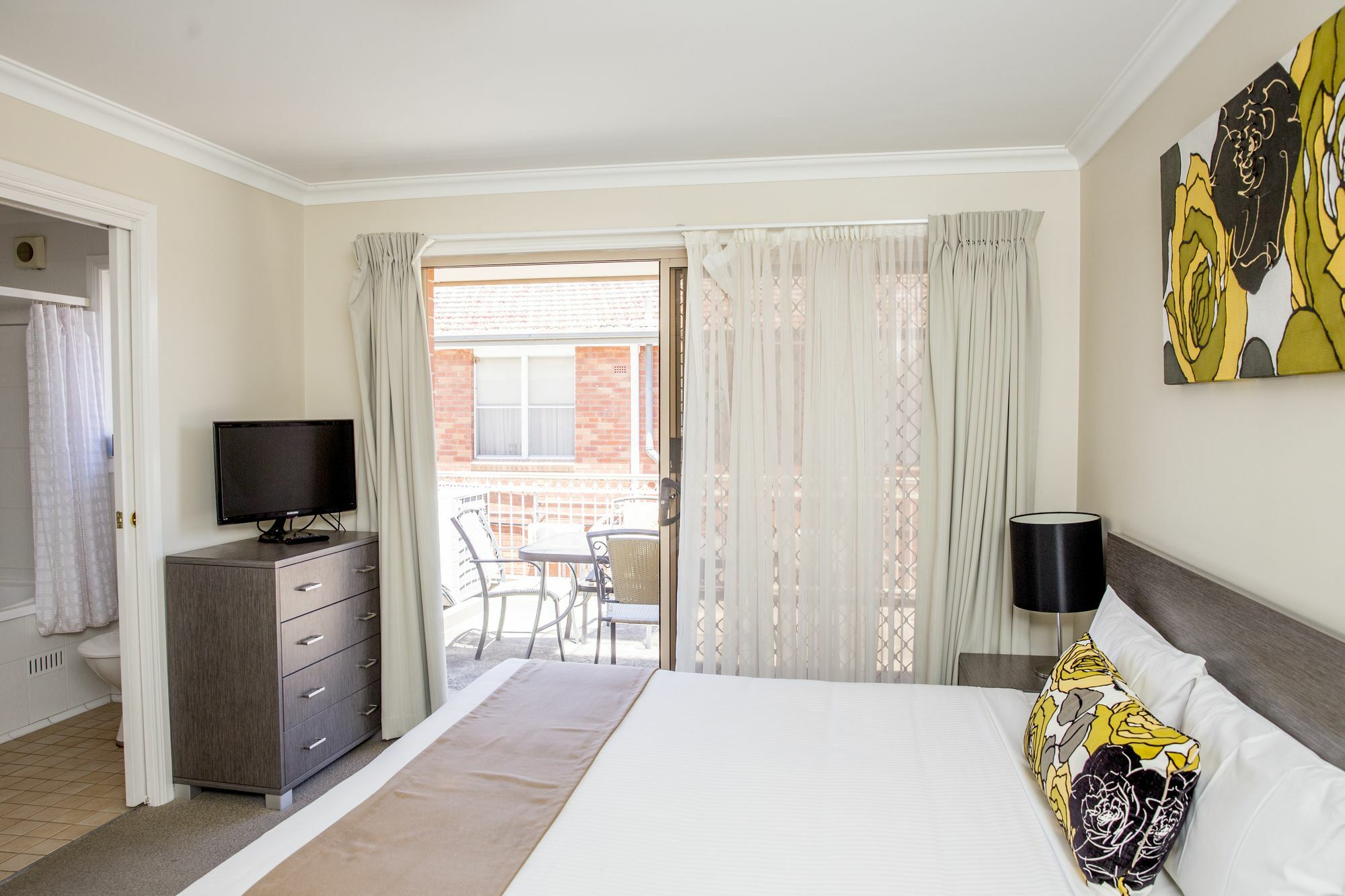 Charlotte Apartments Bathurst Extérieur photo